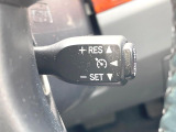 【クルーズコントロール】高速道路もラクラク走行。アクセルを離しても一定速度で走行ができ、長距離運転時の負担を軽減!加速・減速も簡単なスイッチ操作で調整できます。