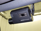 事故時の証拠となるだけでなく、危険運転の抑止力や、ヒヤリハットの記録による安全意識向上など、安全運転をサポートする機能をアピール。?
