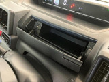 機能、内装・外装の状態、走行距離、修復歴の有無など、細部まで徹底して検査しています!