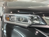 LEDヘッドライトは、点灯の瞬間から最大光量を発揮し、突然暗くなるトンネルなどでの安定感を高めます。