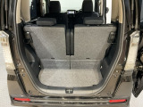 広々としたカーゴスペース。週末のお買い物や長期旅行のたくさんの荷物も積載できます。