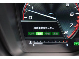 後退時に誤ってアクセルを踏み過ぎても急発進しません。後退時リミッター機能。速度は3段階から設定できます。