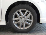 R4年式夏タイヤ185/60R15ファルケン製です。