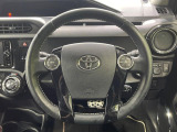 【純正革巻きステアリング】上質な革を使用することで、手にしっかり馴染みとても運転しやすいハンドルです♪