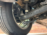 お車を安心してお乗りいただく為には、足回りの定期点検が欠かせません。サービスサポート(有償保証)では無料点検もご提供しており、安心のカーライフをお過ごしいただけるサポート体制が整っています。