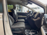 運転席シート廻りは使用感も少なく、良好な状態となっています。丁寧に使われていたことがよくわかりますね。