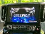 【BIG-X11インチナビ】人気の大画面BIG-Xナビを装備。専用設計で車内の雰囲気にマッチ!ナビ利用時のマップ表示は見やすく、テレビやDVDは臨場感がアップ!いつものドライブがグッと楽しくなります♪