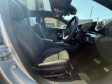 全国へのご納車を承っておりますので遠隔地のお客様にもご安心いただけます。(費用に関しましては、別途お見積りさせていただきます。)勿論、日本全国の正規ディーラーにて保証が受けられます。
