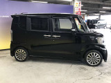 エンジンルーム、室内、クリーニング済みです。厳選したお車を屋内展示場にて展示中☆車両品質には自信がございます!ぜひ一度ご来店ください!!