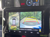 【パノラマモニター】専用のカメラにより、上から見下ろしたような視点で360度クルマの周囲を確認することができます☆死角部分も確認しやすく、狭い場所での切り返しや駐車もスムーズに行えます。