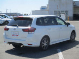 明るく広々、落ち着いた店内では、中古車のご検討・ご購入のほか、携帯電話(au)の購入等、様々なご相談に幅広く応えていきます♪