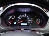 とっても見やすいメーターです。夜間時はラグジュアリーな気分にさせてくれる照明が魅力ですので、夜のドライブも楽しみになりますよ♪