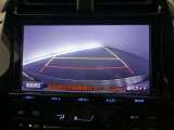 車庫入れや駐車で威力を発揮するのがバックモニター!ナビディスプレイに後ろの様子が映し出されるから安心です。
