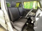 ドライバーによって運転しやすいポジションは異なり、あの車はどうなのか不安なこともありますよね。気になるお車は店頭で乗り込んでご確認いただけます♪