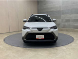 お車購入のポイントとなるフロントマスクです。上質で迫力あるデザインですね☆☆