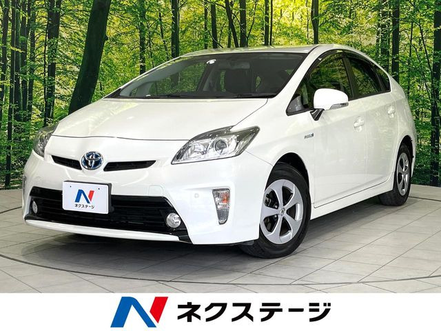 トヨタ プリウス 