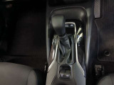 滑らかな加速と扱いやすさが魅力のCVT(無段変速機)を採用しており、シフト操作はとてもスムーズです