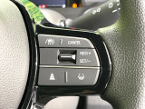【アダプティブクルーズコントロール】高速道路での長距離走行が楽に!!自動で速度を保つクルーズコントロールが、衝突軽減システムと連携し、前方の車両を感知して車間を保つように速度調節してくれます!!
