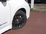 215/50R17タイヤ・アルミホイールです。スタッドレスタイヤや各種オプションのご注文も承っております(^^)!