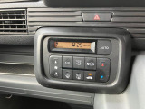 オートエアコン付きなので車内も快適