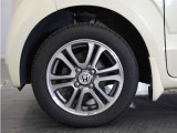 アルミホイール装着車です!これで足元まわりもおしゃれにきまります!