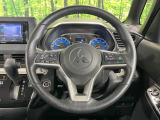 【純正革巻きステアリング】上質な革を使用することで、手にしっかり馴染みとても運転しやすいハンドルです♪