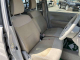 見通しのよいすっきりとした視界で、誰でも運転しやすいです。運転のしやすさは疲れにくさにも繋がりますよ♪