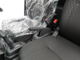 納車の前にはエンジンオイル、オイルエレメント、エアクリーナー、クーラント、バッテリー、ワイパーゴムのチェックまたは交換を行います!