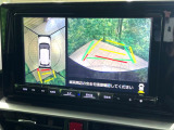 【パノラマモニター】専用のカメラにより、上から見下ろしたような視点で360度クルマの周囲を確認することができます☆死角部分も確認しやすく、狭い場所での切り返しや駐車もスムーズに行えます。
