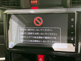 【9インチ ディスプレイオーディオ】大画面ディスプレイへお持ちのスマートフォンと連携して、ナビやbluetoothでの音楽再生が可能です♪デザインはもちろん操作性も良好!別途ナビ機能の取付可能です♪