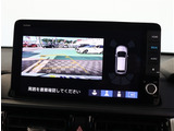 お車選びをお楽しみ頂けるよう、在庫車の展示スペースを十分に確保しております。