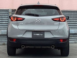 CX-3が本来持っている先鋭さを研ぎ澄ませながら、より魂動デザインを深化。上質さを磨き上げ、クオリティを追求したデザインを実現しました。