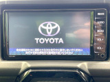 【メーカー純正ナビ】インテリアに溶け込むスタイリッシュな「専用設計」メーカーナビを装備♪視認性や操作性など基本性能にも優れ、より上質なカーライフをお楽しみいただけます。