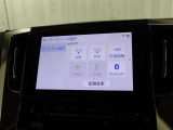 【ナビゲーション】には、携帯からの音楽情報が聞ける『Bluetooth機能付き』!大好きな音楽を聴きながらのドライブが出来そうですね!