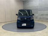 お車購入のポイントとなるフロントマスクです!かわいらしい目つきが印象的なデザインのヘッドランプです。