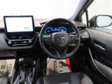 シンプルで機能性に優れた運転席まわり。実際にお座りになってお確かめください!