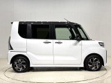 ドアは約90度に開くので荷物も積み込みやすく、乗り降りもしやすい♪ ロングドライブも快適に過ごせる工夫がいっぱいです♪♪