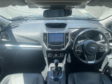 禁煙車 黒レザーシート 社外マフラー 純正ナビ Bluetooth フルセグTV バックカメラ プッシュスタート 前席シートヒーター ブラインドスポットモニター ETC 純正18インチアルミホイール