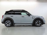 2年間走行距離無制限保証 全国のMINI正規ディーラーで保証修理がお受けいただけます。