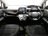 見通しのよいすっきりとした視界で、誰でも運転しやすいです。運転のしやすさは疲れにくさにも繋がりますよ♪