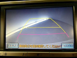 バックガイドモニターで、後方を確認しながら安心して駐車することができます。運転初心者も熟練者も必須の機能ですよ!