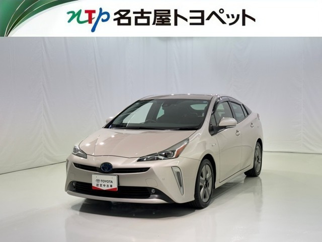 トヨタ プリウス 