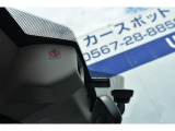 二つのカメラで対象物を立体的に捉えて運転を助けてくれるアイサイト