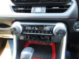 オートエアコン対応しております。納車時にはエアコンフィルターは交換お渡しになります。