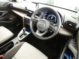 【運転席】運転席周りの画像です。プロの手で隅々までクリーニングしています。ご来店いただき実際に見てみてくださいね☆