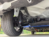 お車を安心してお乗りいただく為には、足回りの定期点検が欠かせません。サービスサポート(有償保証)では無料点検もご提供しており、安心のカーライフをお過ごしいただけるサポート体制が整っています。