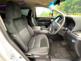 運転席シート廻りは使用感も少なく、良好な状態となっています。丁寧に使われていたことがよくわかりますね。