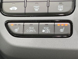【シートヒーター】寒い日に重宝するシートヒーター!エアコンより早く温まってくれるので寒がりの人も安心ですね♪エアコンの温風は乾燥するから苦手、という方にもをおすすめです。