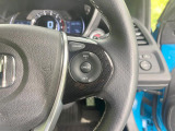 【クルーズコントロール】高速道路もラクラク走行。アクセルを離しても一定速度で走行ができ、長距離運転時の負担を軽減!加速・減速も簡単なスイッチ操作で調整できます。