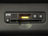 【ETC】高速道路の料金所をストレスなく通過!話題のスポットやサービスエリアに多い「スマートIC」利用時は必須のアイテムです。当店でセットアップを実施、ご納車当日からすぐにご利用いただけます!